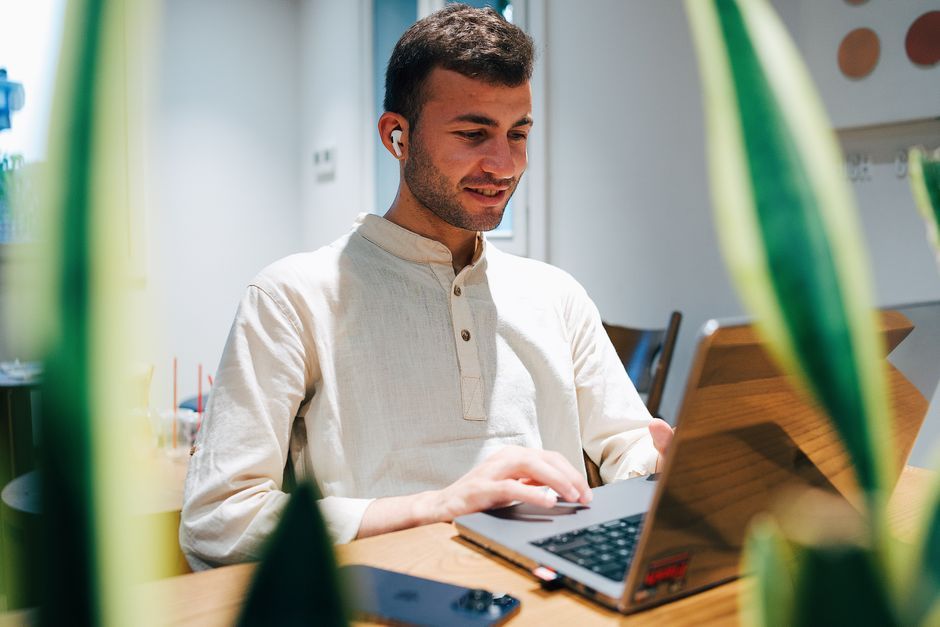 Freelance AG 2026 : professionnalisation et tarifs premium