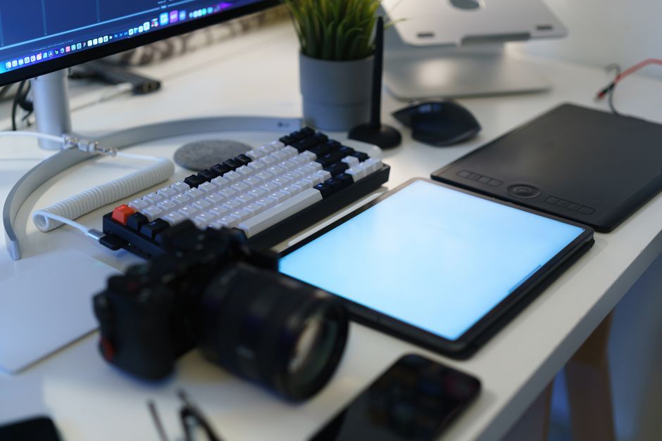 Métiers créatifs 2026 : freelance pro, tarifs, clients
