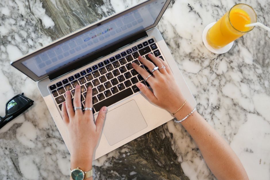 Pourquoi embaucher un freelance SEO plutôt qu'une agence en