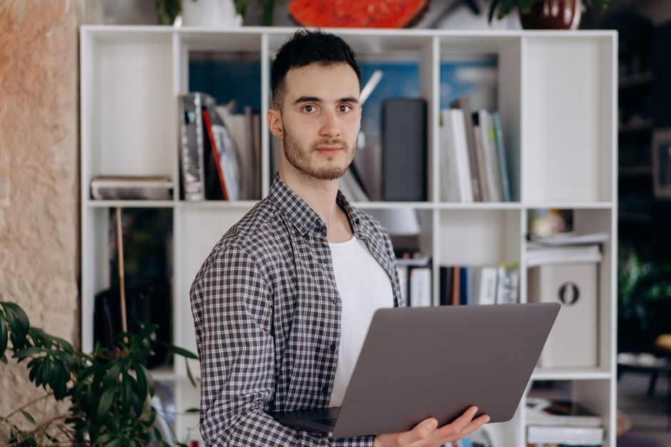 Tarifs freelance 2026 : posture premium et organisation